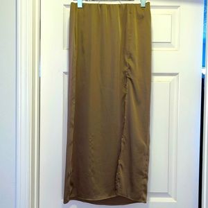 A NEW DAY MAXI SKIRT WITH FRONT SLIT And elastic waste. Sz. S